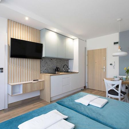 Willa Przy Porcie - Apartamenty Z Aneksami Kuchennymi Ustka Buitenkant foto