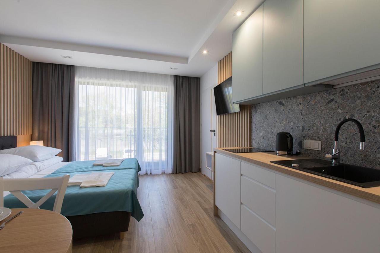Willa Przy Porcie - Apartamenty Z Aneksami Kuchennymi Ustka Buitenkant foto