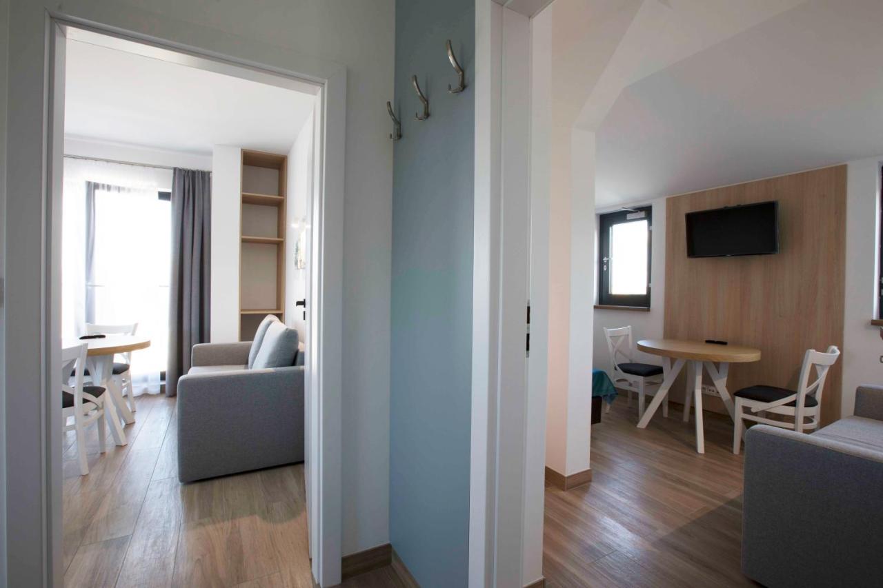 Willa Przy Porcie - Apartamenty Z Aneksami Kuchennymi Ustka Buitenkant foto