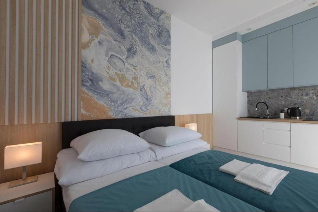 Willa Przy Porcie - Apartamenty Z Aneksami Kuchennymi Ustka Buitenkant foto